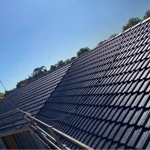 tile roof painting Noosa